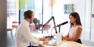 5 Sales Podcasts You Should Listen to in 2019